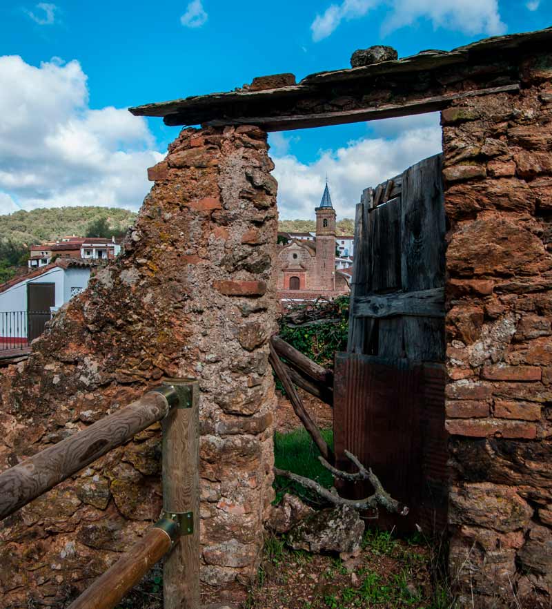 Puerta-de-Piedra-Turismo-Rural Turismo Rural Valdelarco